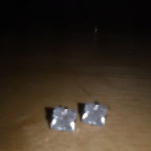 VVS diamond earrings